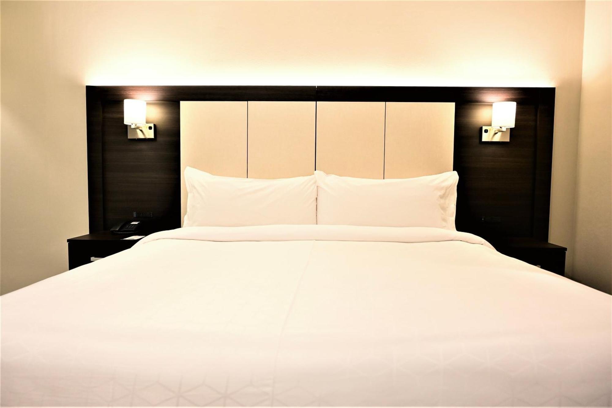 Holiday Inn Express Rosario By Ihg Exterior foto