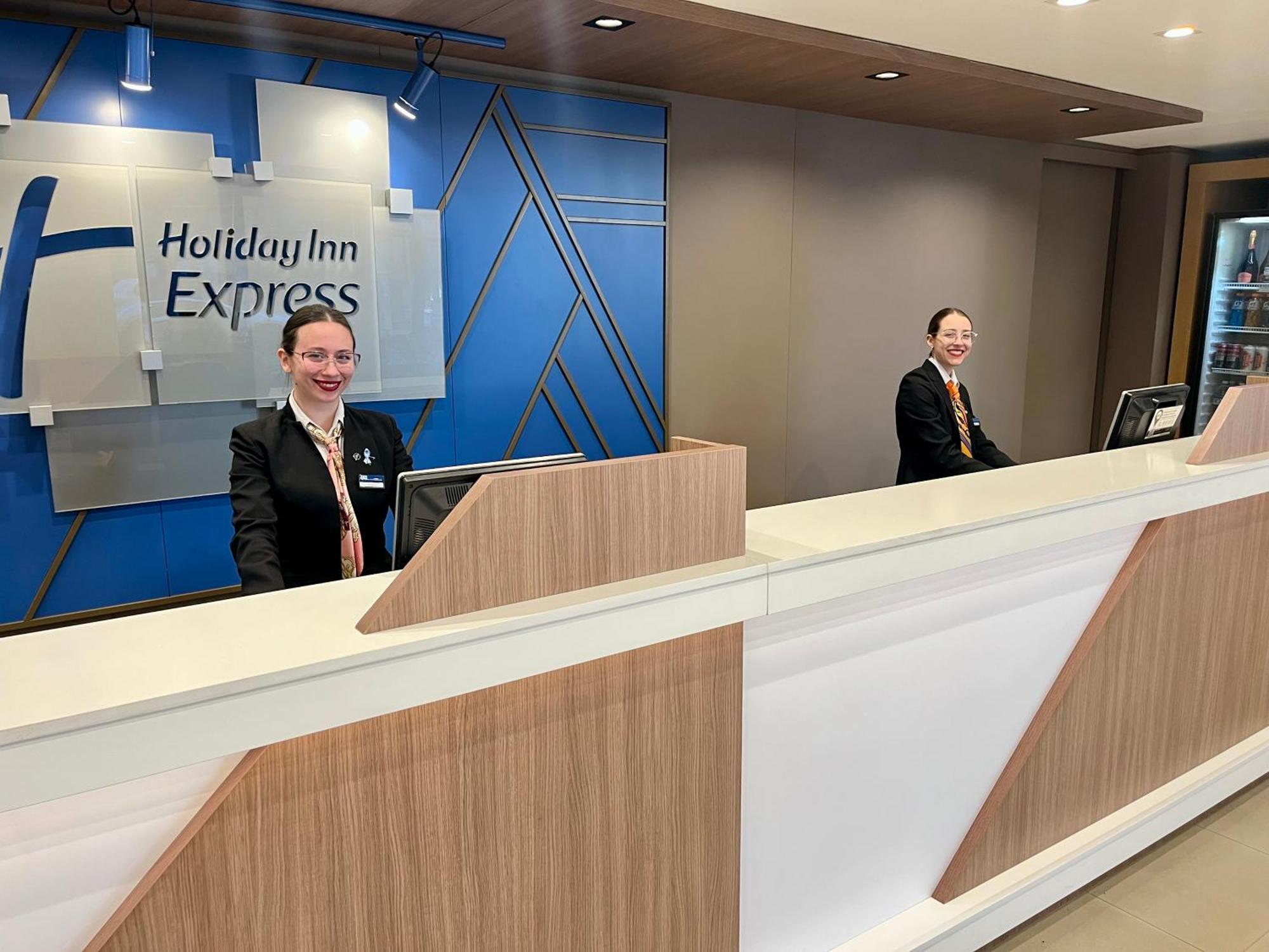 Holiday Inn Express Rosario By Ihg Exterior foto
