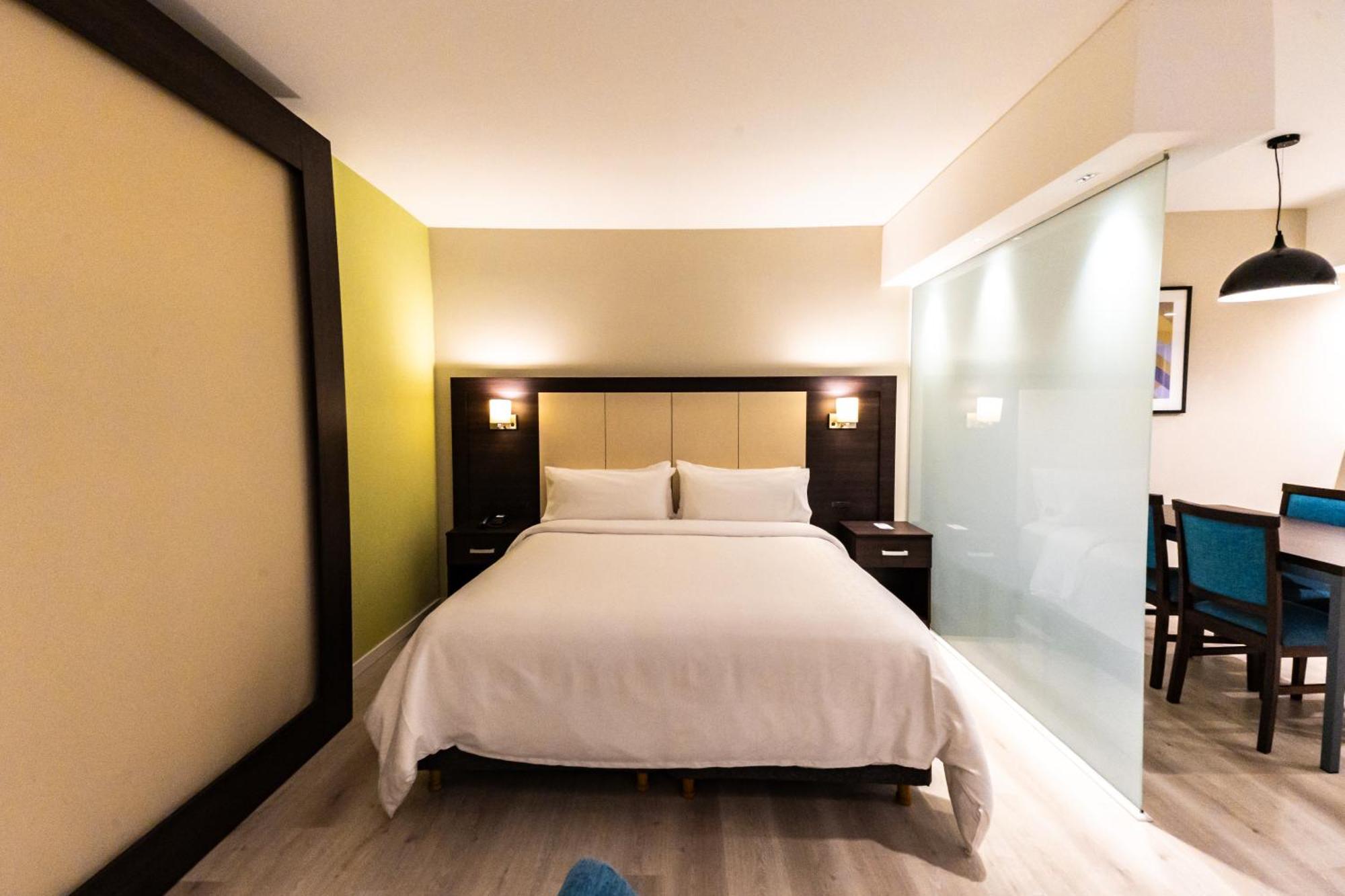 Holiday Inn Express Rosario By Ihg Exterior foto